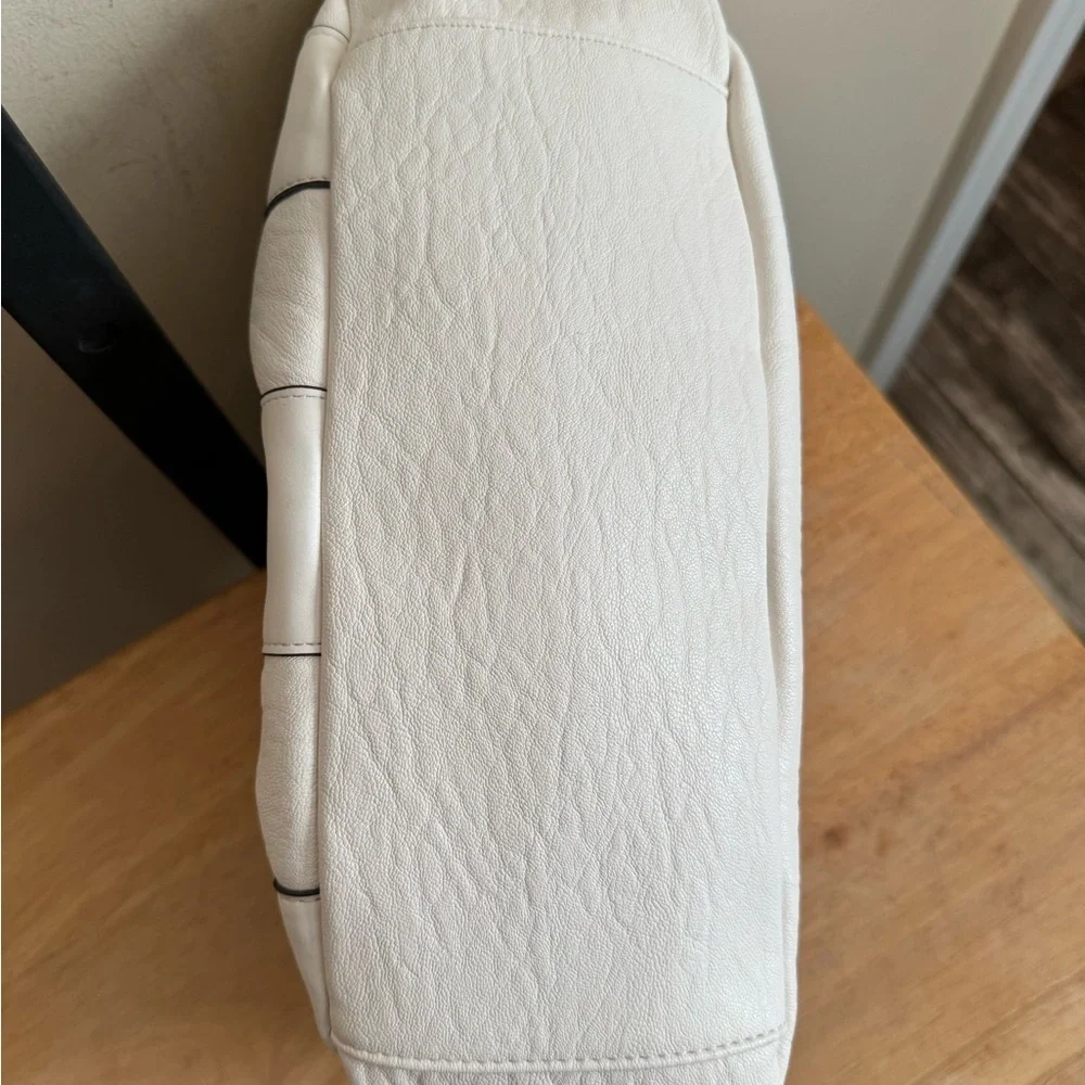 Jessica Simpson Adalee White Hobo Bag